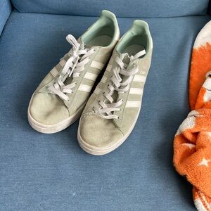 Adidas Campus. Men’s 8. Mint green.
